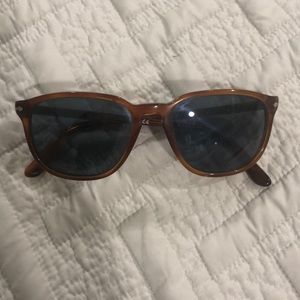 Persol Mens suglasses